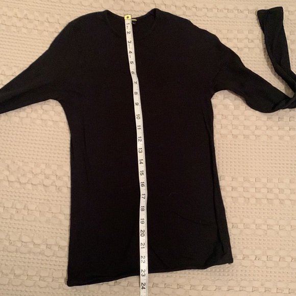 Like New Monrow Long Sleeve Rib Crew Black Small - Picture 8 of 9